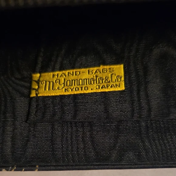 Black and Gold Metallic Floral Embroidered Brocade Clutch - Picture 6 of 6